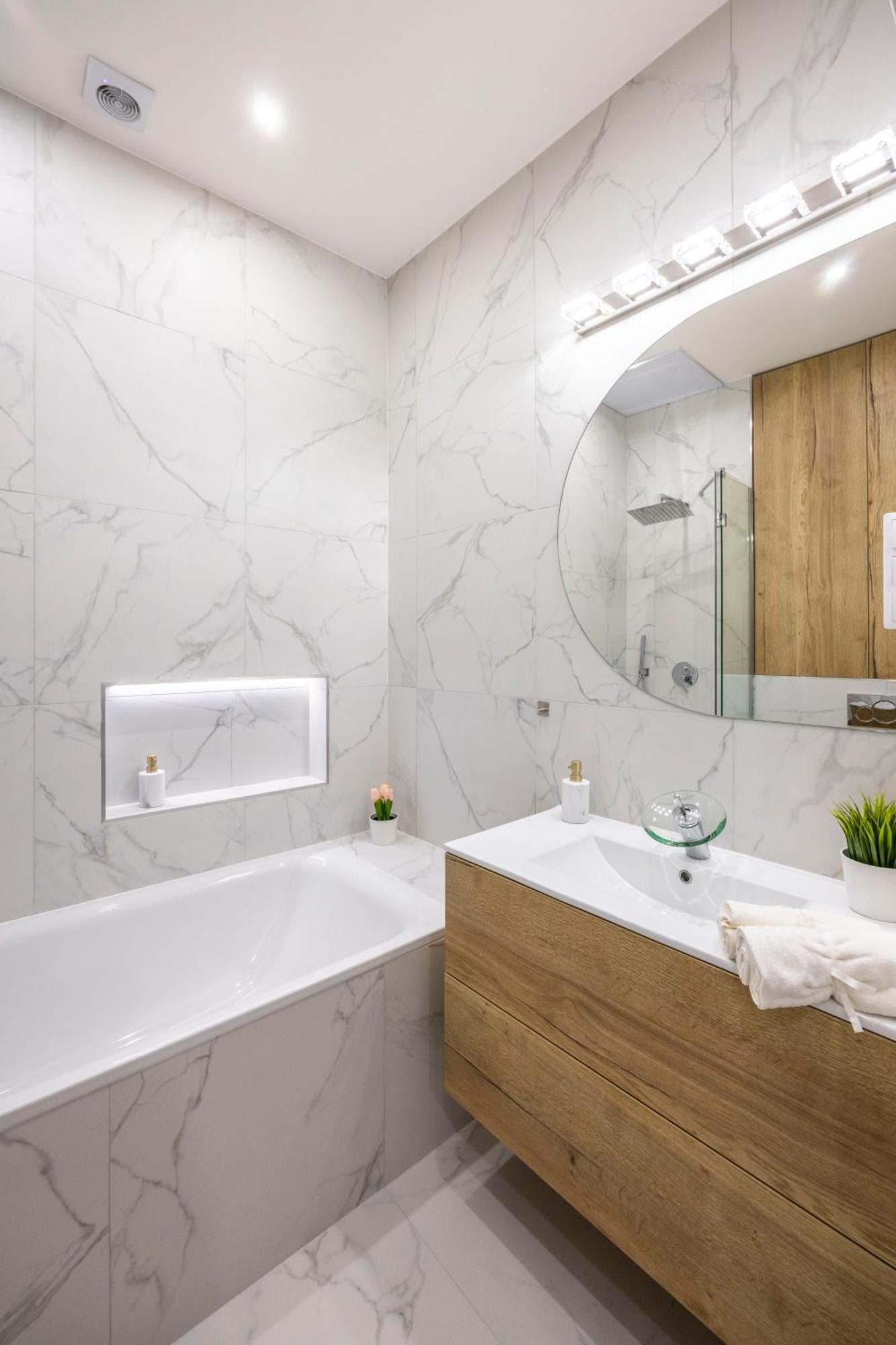 Luxurious Central 4Bedrm 3Bathrm Residence W/ Balcony Budapest Kültér fotó