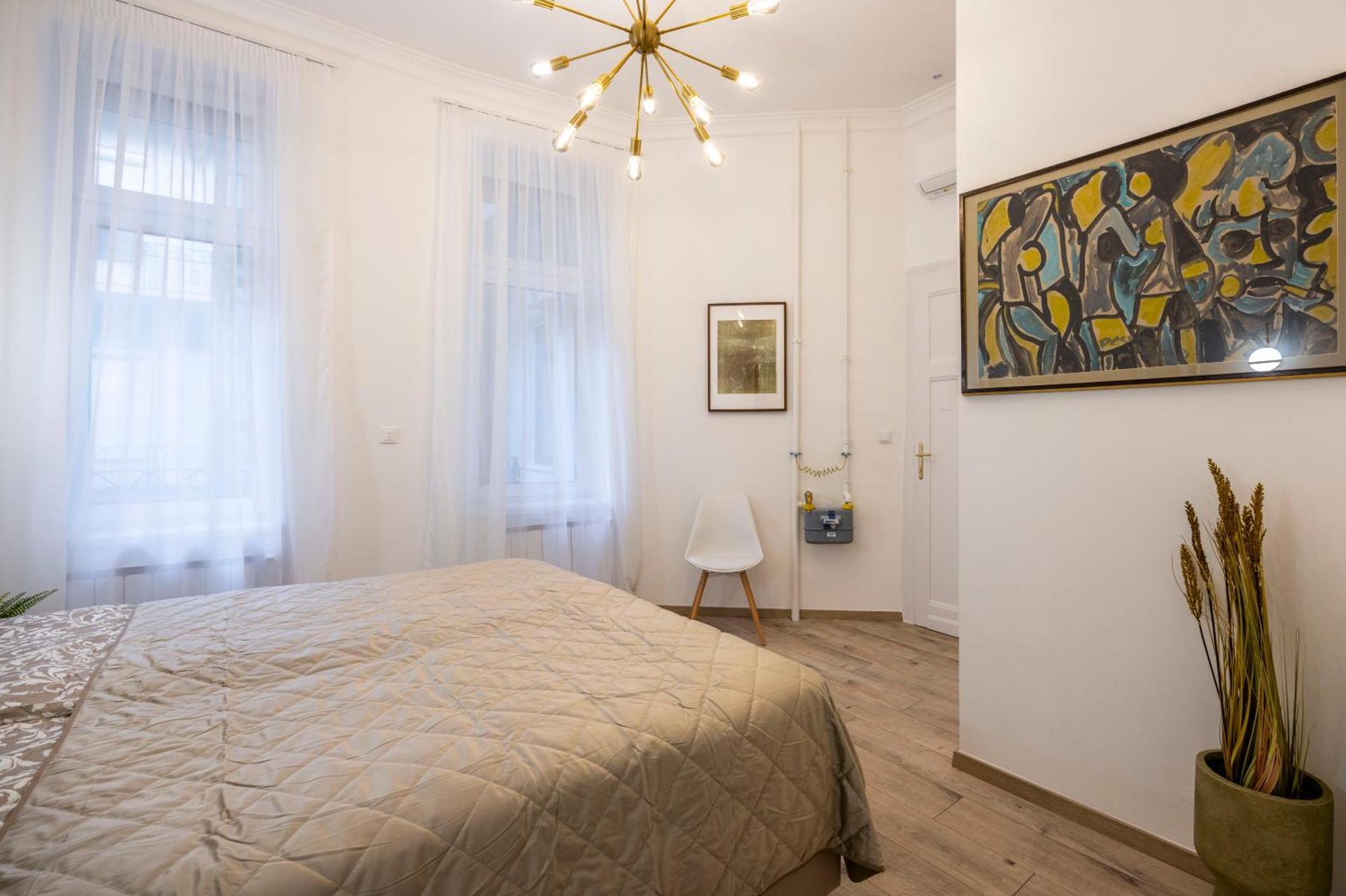 Luxurious Central 4Bedrm 3Bathrm Residence W/ Balcony Budapest Kültér fotó